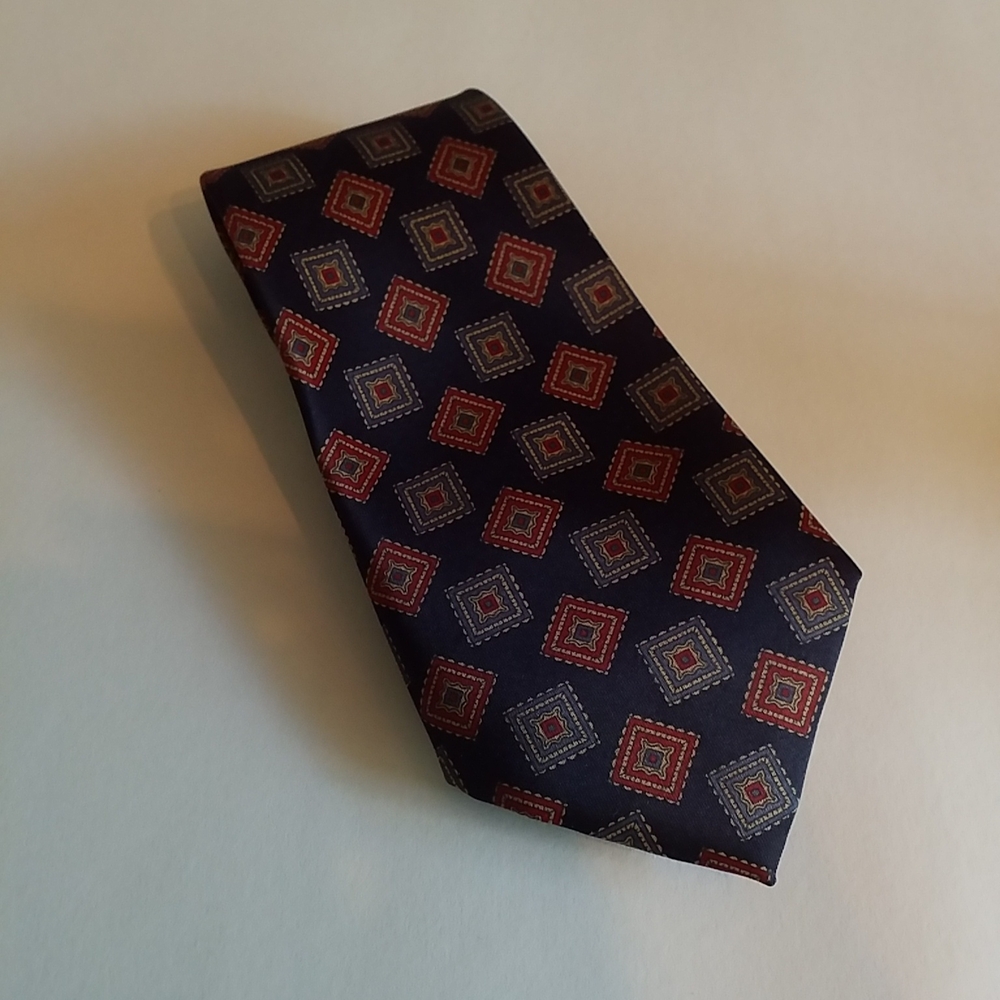 3/$45 Tie MERCEDES SILK HAND MADE HIGH FASHION Navy Squares